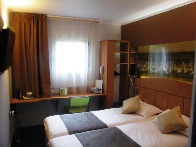 Kyriad Direct Arles