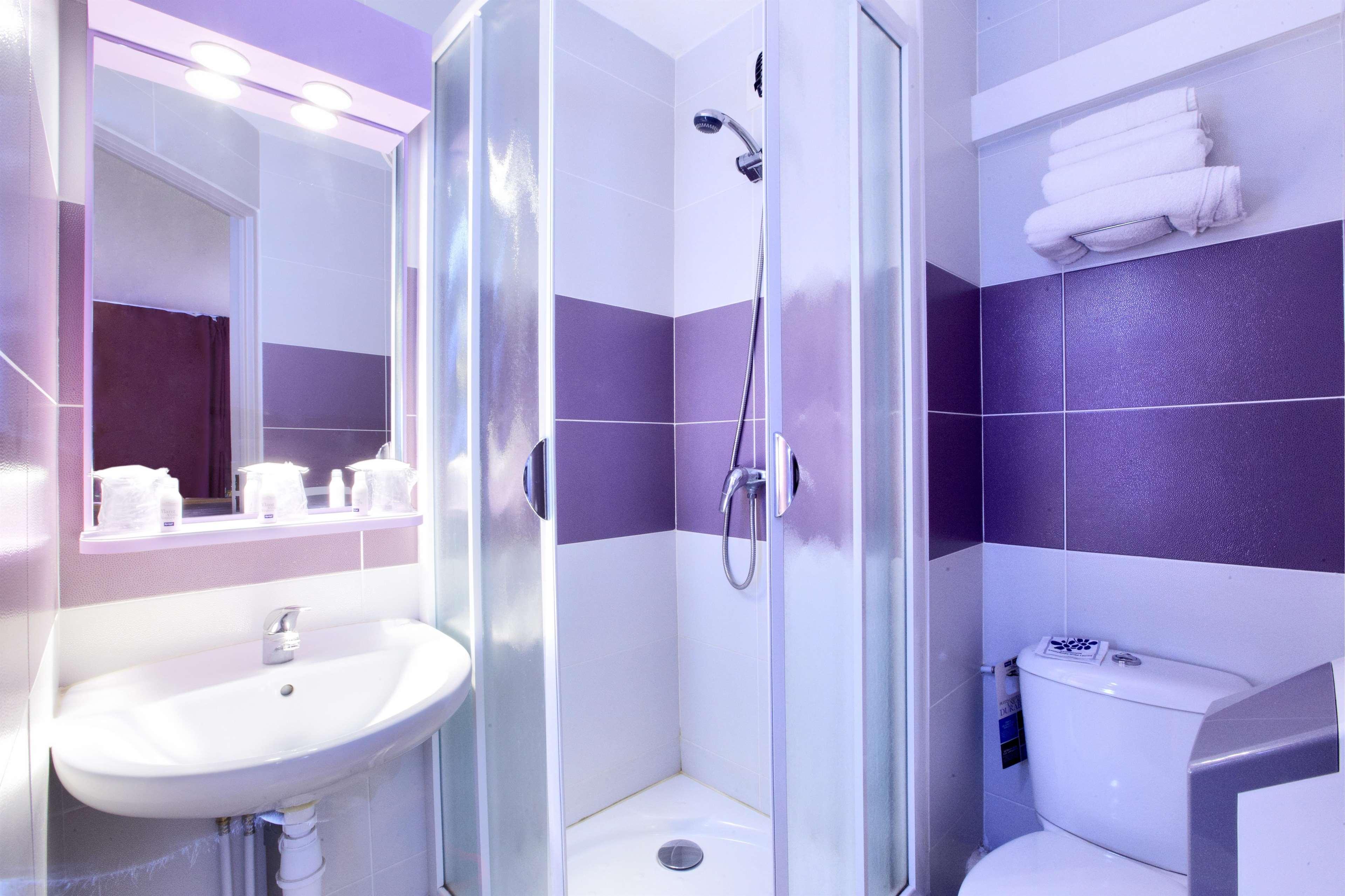 Hotel Kyriad Direct 2*