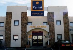 Kyriad Direct 2*