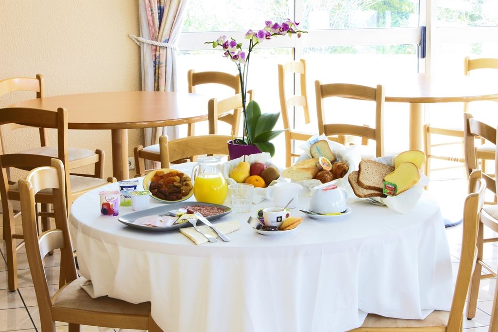 Kyriad Direct Hotel
